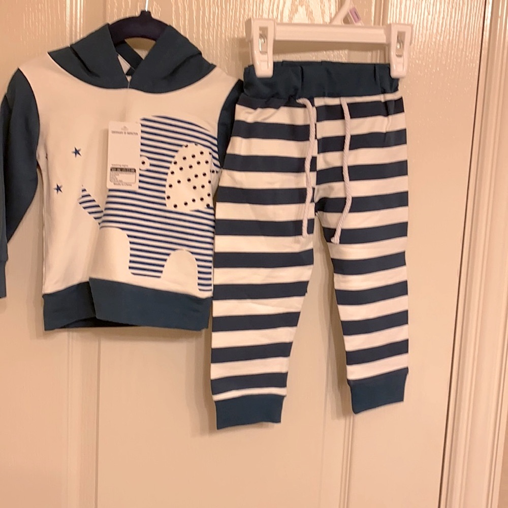 Baby boys 2 piece jogging outfit